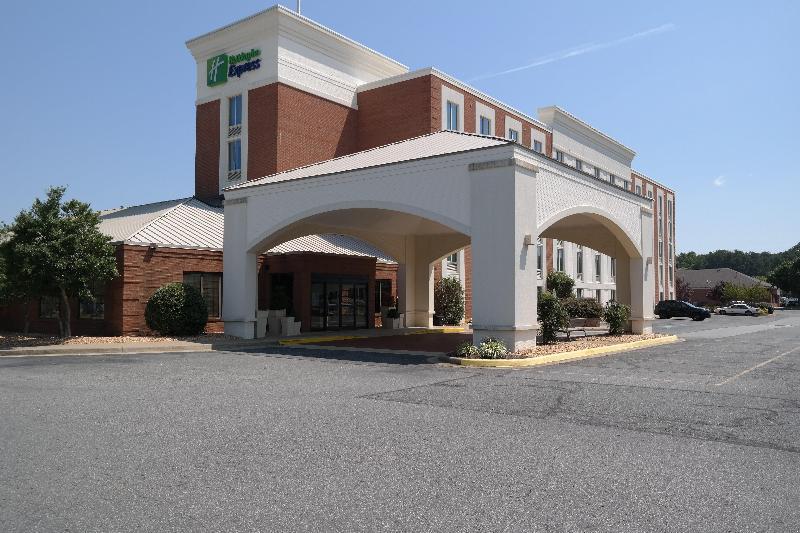 Holiday Inn Express Fredericksburg - Southpoint By Ihg Exteriér fotografie