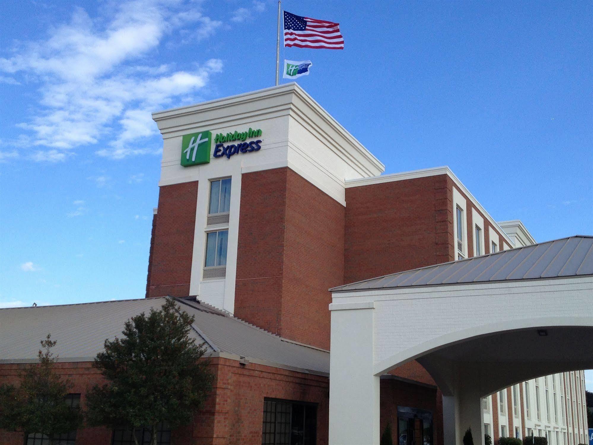 Holiday Inn Express Fredericksburg - Southpoint By Ihg Exteriér fotografie